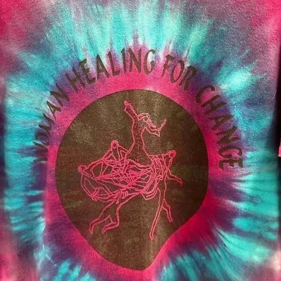 Vintage Woman Healing For  Change Tye-Dye T-shirt Large - Picture 4 of 4